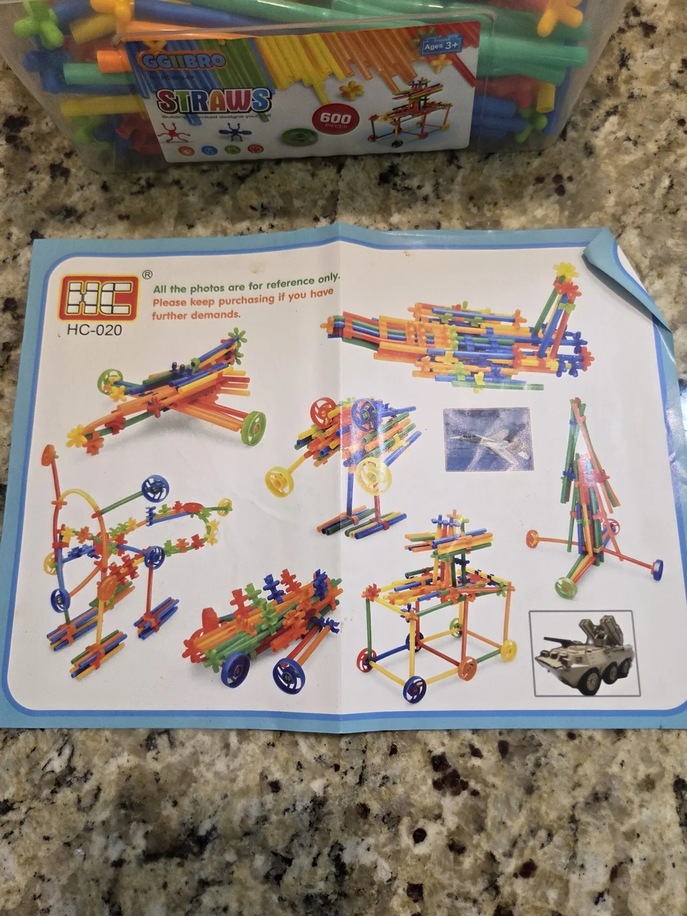 GGIIBRO Colorful Straws 3D Constructing Building Stem Toys 600 Pieces Ages 3+